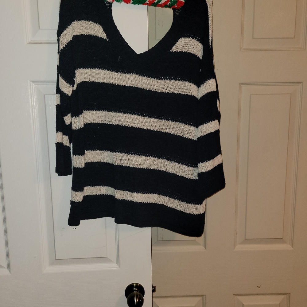 Maurices sweater